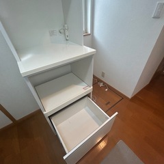 食器棚の画像