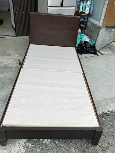 シングルベッド