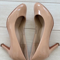 RANDA 走れる美脚パンプス　21.5cm  ベージュ　グレージュ　美品の画像