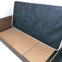 シングルベット
の画像