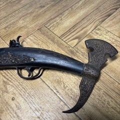 古式銃 装飾銃 フリントロック 唐草模様 銃斧 アックスピストル アンティーク◆の画像