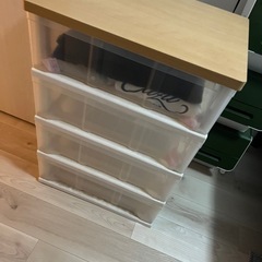 プラスチックチェスト4段式の画像