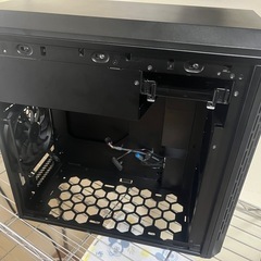 G-TUNE  ミニタワー型デスクトップPCケース  強化ガラスの画像