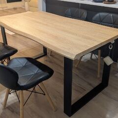 値段交渉可！木製ダイニングテーブルの画像