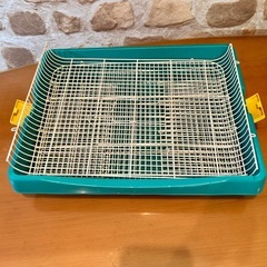 小動物用中型ケージ　取り外し可能な底トレイの画像