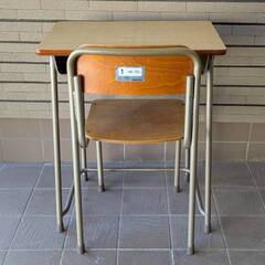 【残り14台】かわいい小学校の机と椅子☆１～１０セット売ります【166～179cm/DAIICHI】中古家具 セット売りでお得・10セットで送料無料の画像