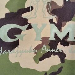 GOLD'S GYM 原宿限定 迷彩柄 Tシャツの画像