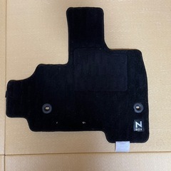 N-BOXフロアカーペットマット(プレミアムタイプ)純正の画像