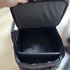 TOPTROプロジェクターと専用キャリーケースのセット。の画像