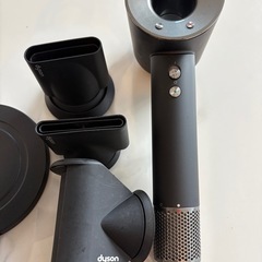 Dyson Supersonic ヘアドライヤーの画像