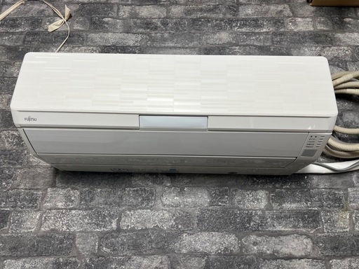 【工事費込】富士通10畳用エアコン　2016年製　リモコン無し