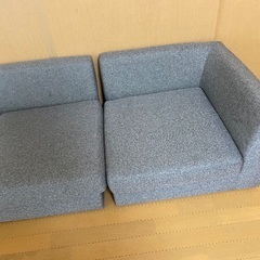 4人掛けソファー　グレーの画像