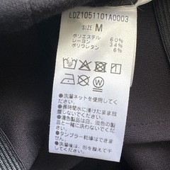 theoryメンズニットの画像