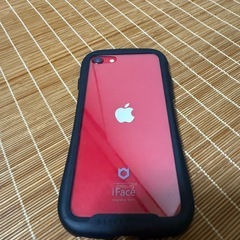 iPhone SE2  64GBの画像