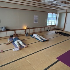 初心者さん大歓迎！誰でもできるヨガクラスです。の画像