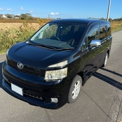 トヨタ ヴォクシー ZS 車検9年3月 の画像