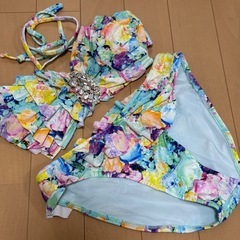 女性ビキニ　水着　　の画像