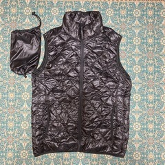 UNIQLO ULTRA LIGHT DOWN ダウンベスト、（タグ付き）Perfect Suit FActory ライトダウンジャケット　　 の画像