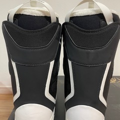 スノーボードブーツの画像
