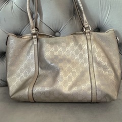 グッチ　GUCCI シルバー　トートバッグ　A4サイズ　大容量　GG柄　カバンの画像