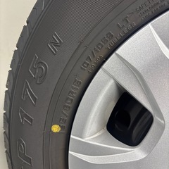 ハイエース　新車外し　タイヤホイール4本の画像