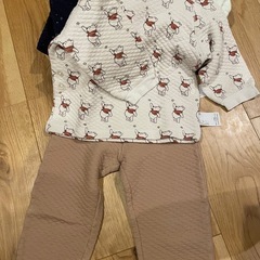 ユニクロ キルトパジャマ100サイズ×4セットの画像