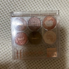 クリオアイシャドウまとめ売りの画像