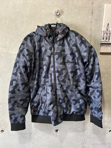 ixon  バイクウェア　迷彩柄ジャケット（取り外し可能フード）　プロテクター付き