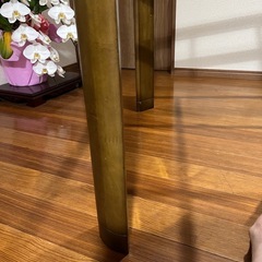継足付ハイタイプのこたつと、こたつ布団の画像