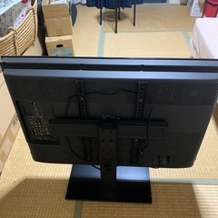 SHARP LC-32E7 AQUOS　テレビ32型の画像