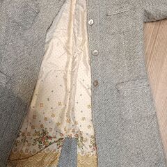 earth music&ecology グレーのコートサイズMと赤いツーウェイバックの画像