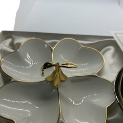 MIKIMOTO 四つ葉型小皿とハート型トレイセットの画像