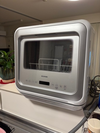 アイリスオーヤマ　食器洗い乾燥機　KISHT-5000-W　2020年製