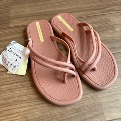 新品　イパネマサンダルの画像