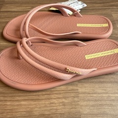 新品　イパネマサンダルの画像