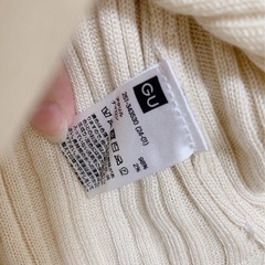 【まとめ買い歓迎】GU えり付きニット Mの画像
