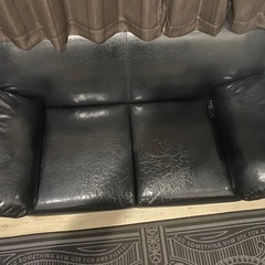 レザーソファ　ブラックの画像