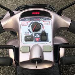 ☆彡④１年保証付き!!!バッテリー新品! スズキ・電動車いす・車椅子・セニアカー!シニアカー!!介護用品。すぐに乗れます。免許不要。操作簡単!!免許返納!!激安!絶対お得です♪の画像