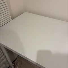 IKEA オディリス デスク, ホワイト, 140x60 cm の画像