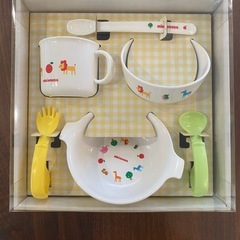 【新品未使用】ミキハウス テーブルウェアセットの画像