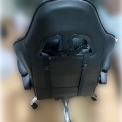 ゲーミングチェア イス リクライニングチェアの画像