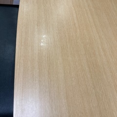 ダイニングテーブルの画像