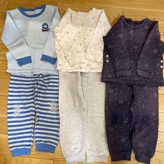 UNIQLO 子供　パジャマ　110 訳あり品　洗い替えの画像