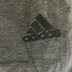 受付終了（値札タグ付き）adidas ウインドパンツ、（おまけ）WORKMAN Find out ムーブ アクティブライトパンツ の画像