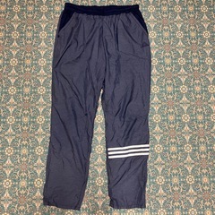 受付終了（値札タグ付き）adidas ウインドパンツ、（おまけ）WORKMAN Find out ムーブ アクティブライトパンツ の画像