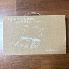 ポータブルDVDプレーヤー❣️type-c充電 12.5型 10.5インチ液晶の画像