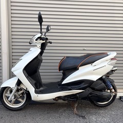 4272.大柄でハイパワー　シグナスX1型　バッテリー新品、社外マフラー付属　千葉県柏市　即日配送、自走引き取りも可能の画像