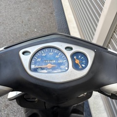 4272.大柄でハイパワー　シグナスX1型　バッテリー新品、社外マフラー付属　千葉県柏市　即日配送、自走引き取りも可能の画像