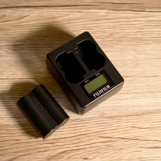 FujiFilm BC-W235 NP-w235 セット　超美品