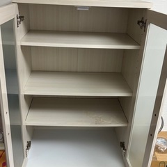 食器棚の画像